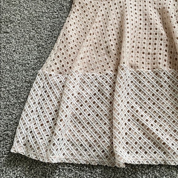 Lace Mini Dress - Picture 4 of 8